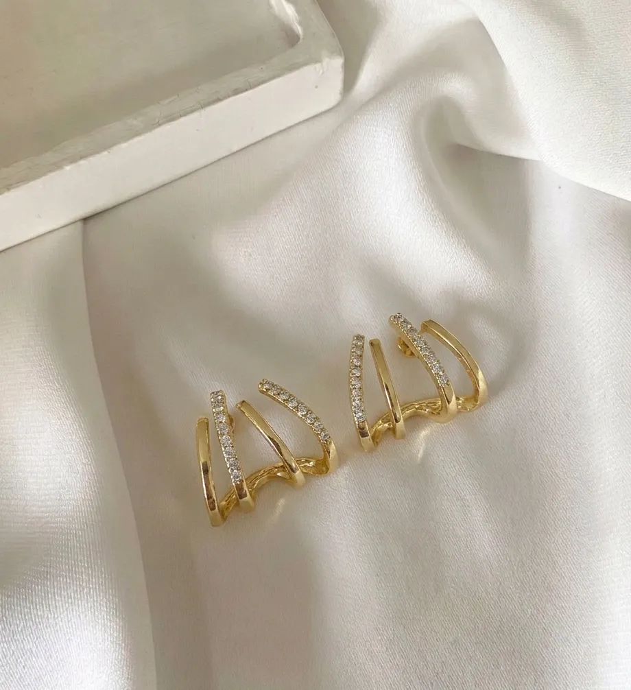 Aretes dorados con plateado
