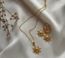 Set collar y aretes dorados